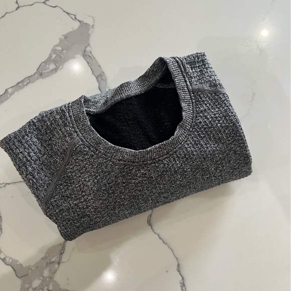 Lululemon gym pullover - Picture 3 of 5